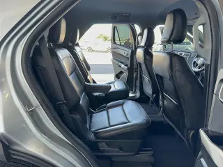 Ford Explorer 2023 XLT SUV de 4 puertas