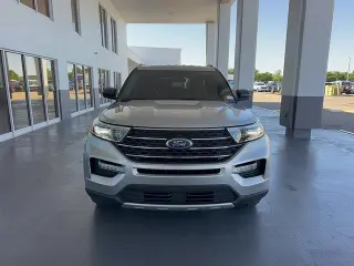 Ford Explorer 2023 XLT SUV de 4 puertas