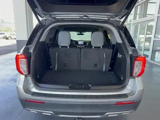 Ford Explorer 2023 XLT SUV de 4 puertas