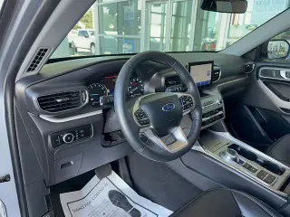 Ford Explorer 2023 XLT SUV de 4 puertas