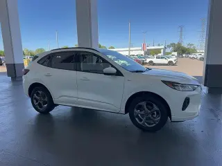 Ford Escape 2024 AWD ST-Line Select SUV de 4 puertas