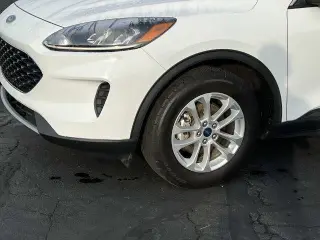 Ford Escape 2020 AWD SE SUV 4 puertas