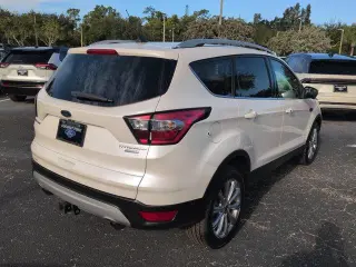 Ford Escape 2018 Titanium SUV de 4 puertas