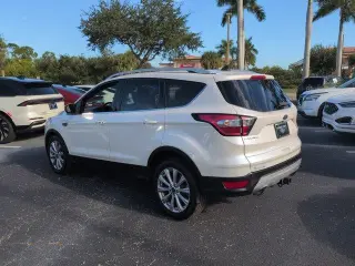 Ford Escape 2018 Titanium SUV de 4 puertas