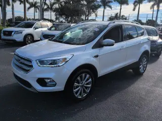 Ford Escape 2018 Titanium SUV de 4 puertas