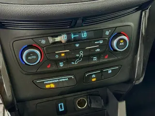 Ford Escape 2017 Titanium SUV 4 puertas