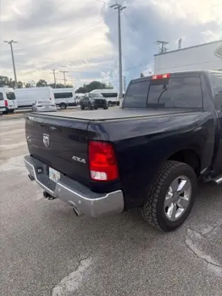 Ram 1500 2017 4x4 SLT 4 puertas Crew Cab batea de 5.5 pies