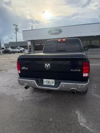 Ram 1500 2017 4x4 SLT 4 puertas Crew Cab batea de 5.5 pies