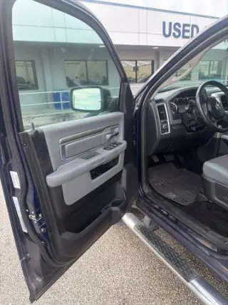 Ram 1500 2017 4x4 SLT 4 puertas Crew Cab batea de 5.5 pies