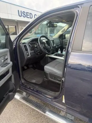 Ram 1500 2017 4x4 SLT 4 puertas Crew Cab batea de 5.5 pies