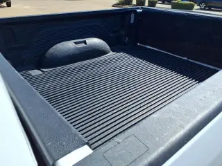 Ram 1500 Classic 2022 4x2 Tradesman 4dr Quad Cab 6.3 ft. SB Pickup