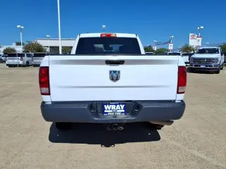 Ram 1500 Classic 2022 4x2 Tradesman 4dr Quad Cab 6.3 ft. SB Pickup