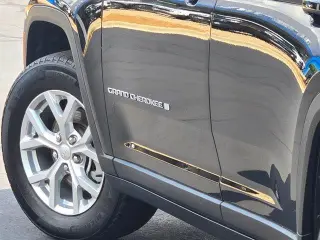 Jeep Grand Cherokee 2023 4x4 Limited SUV de 4 puertas