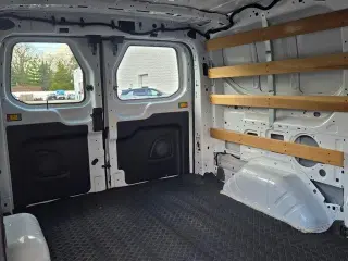 Ford Transit 2024 250 3dr SWB Low Roof Cargo Van