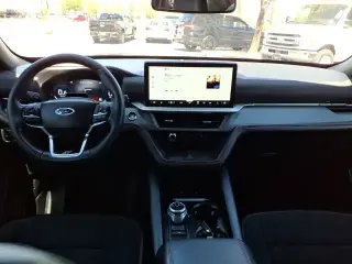 Ford Explorer 2025 AWD ST SUV de 4 puertas