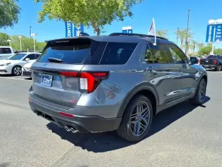Ford Explorer 2025 AWD ST SUV de 4 puertas