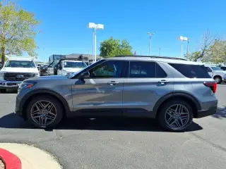 Ford Explorer 2025 AWD ST SUV de 4 puertas