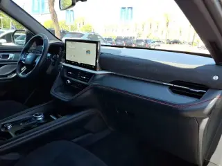 Ford Explorer 2025 AWD ST SUV de 4 puertas