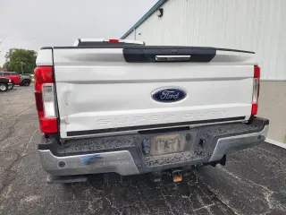 Ford F-250 Super Duty 2019 4x4 XLT 4dr Crew Cab 6.8 ft. SB Pickup