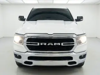 Ram 1500 2019 4x4 Big Horn 4dr Crew Cab 5.6 ft. SB Pickup