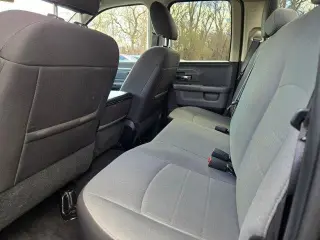 Ram 1500 Classic 2024 4x4 SLT 4dr Quad Cab 6.3 ft. SB Pickup