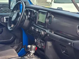 Jeep Gladiator 2021 4x4 Deportivo 4dr Cabina de tripulante 5.0 ft. DB