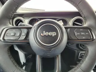 Jeep Gladiator 2023 4x4 Sport 4 puertas Cabina Crew SB de 5.0 pies