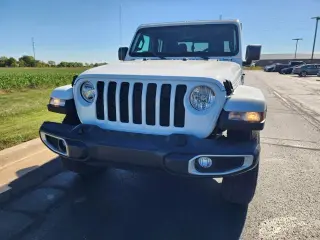 Jeep Gladiator 2023 4x4 Sport 4 puertas Cabina Crew SB de 5.0 pies