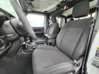 Jeep Gladiator 2023 4x4 Sport 4 puertas Cabina Crew SB de 5.0 pies