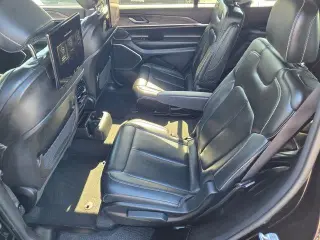 Jeep Grand Cherokee L 2023 4x4 Limited 4dr SUV