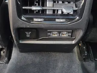 Jeep Grand Cherokee 2023 4x4 Overland 4dr SUV
