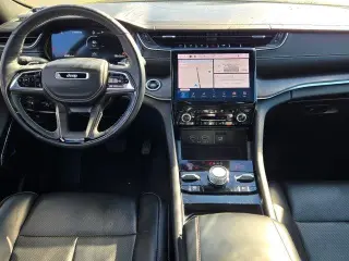 Jeep Grand Cherokee 2023 4x4 Overland 4dr SUV