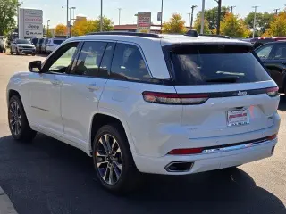 Jeep Grand Cherokee 2024 4x4 Overland 4dr SUV