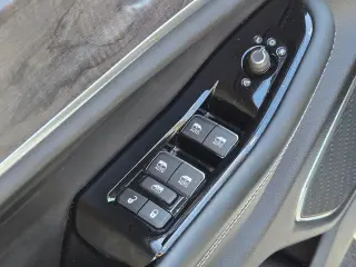 Jeep Grand Cherokee 2024 4x4 Overland 4dr SUV