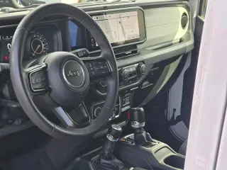 Jeep Wrangler 2024 4x4 Sport 4dr SUV