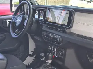 Jeep Wrangler 2024 4x4 Sport 4dr SUV