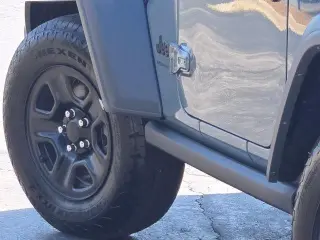 Jeep Wrangler 2025 4x4 Deportivo SUV 2 puertas