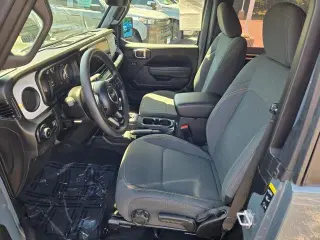Jeep Wrangler 2025 4x4 Deportivo SUV 2 puertas