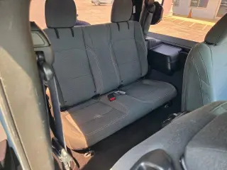 Jeep Wrangler 2025 4x4 Deportivo SUV 2 puertas