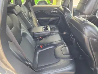 Jeep Cherokee 2019 4x4 Altitude 4dr SUV