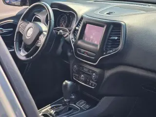 Jeep Cherokee 2019 4x4 Altitude 4dr SUV