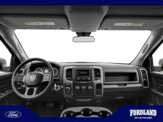 Ram 1500 2017 4x4 Tradesman 4dr Quad Cab 6.3 ft. SB Pickup