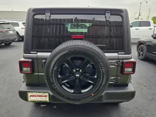 Jeep Wrangler Unlimited 2022 4x4 Sport 4dr SUV