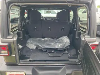 Jeep Wrangler Unlimited 2022 4x4 Sport 4dr SUV