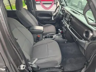 Jeep Wrangler Unlimited 2022 4x4 Sport 4dr SUV