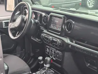 Jeep Wrangler Unlimited 2022 4x4 Sport 4dr SUV