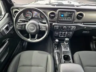 Jeep Wrangler Unlimited 2018 4x4 Deportivo 4dr SUV (lanzamiento a mitad de año)