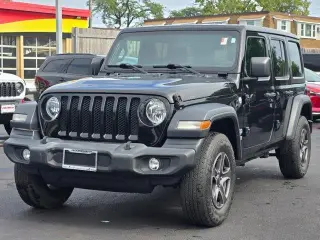 Jeep Wrangler Unlimited 2018 4x4 Deportivo 4dr SUV (lanzamiento a mitad de año)