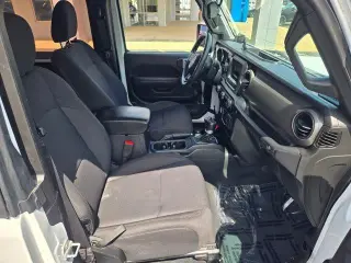 Jeep Wrangler 2022 4x4 Sport 2puertas SUV