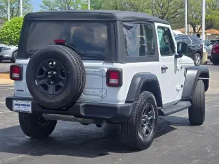 Jeep Wrangler 2022 4x4 Sport 2puertas SUV